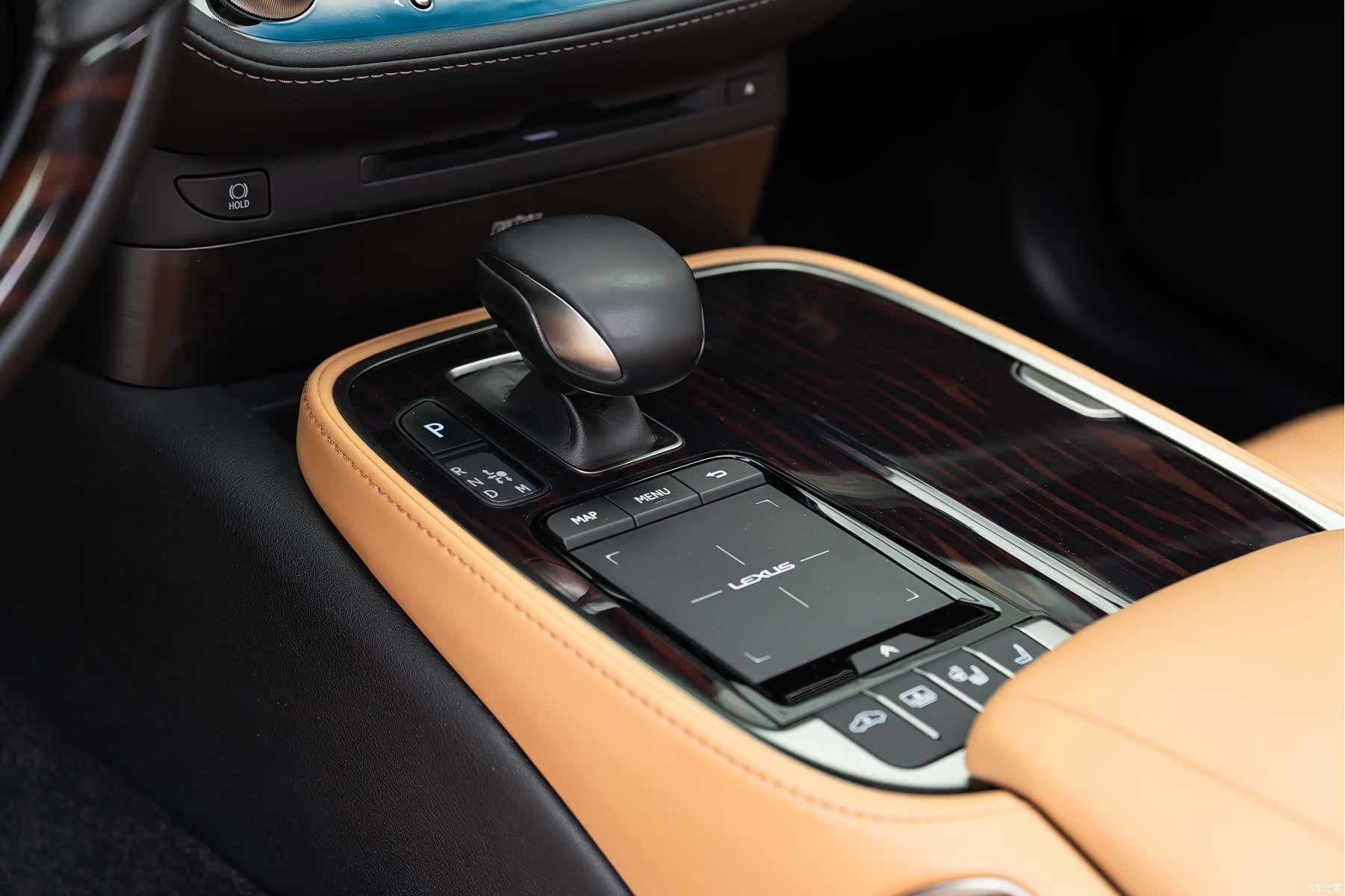 Lexus LS, 2021 15
