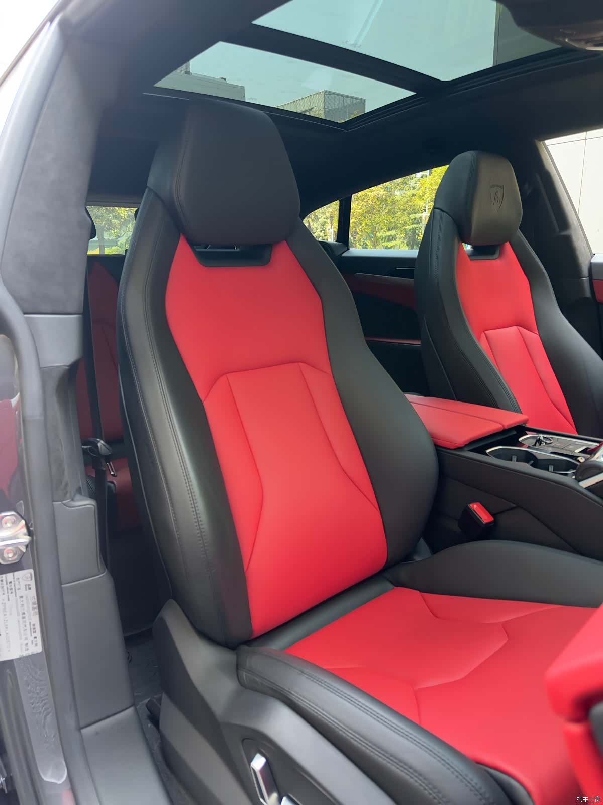 Lamborghini Urus, 2019 14