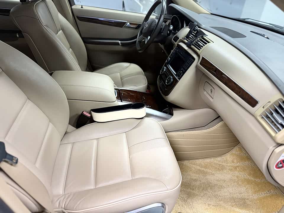 Mercedes-Benz R-class