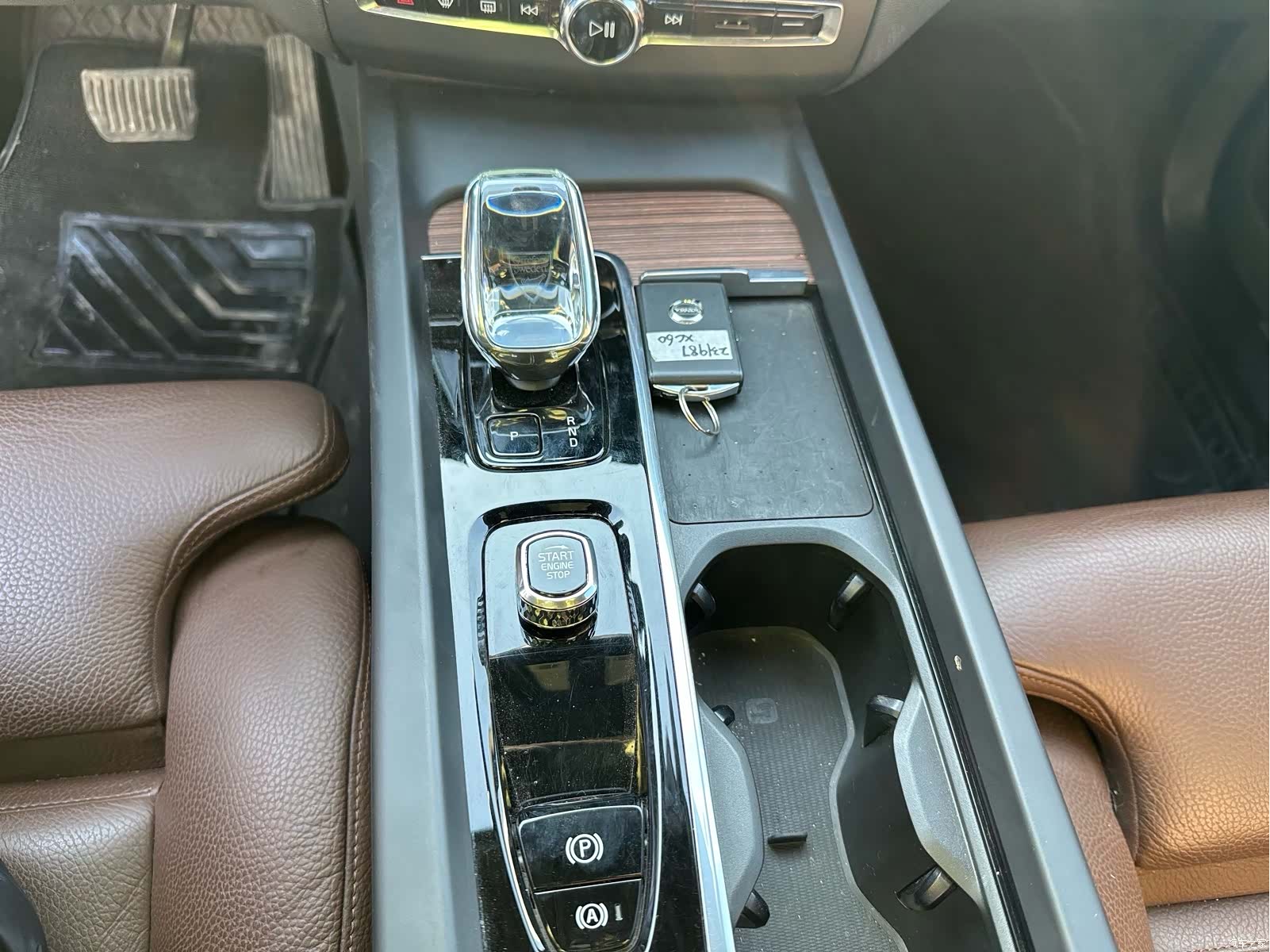 Volvo XC60, 2022 11