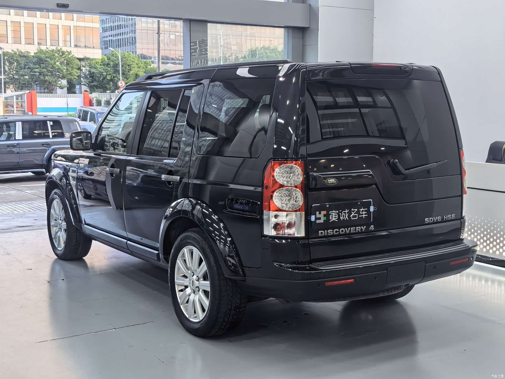 Land Rover Discovery, 2012 4
