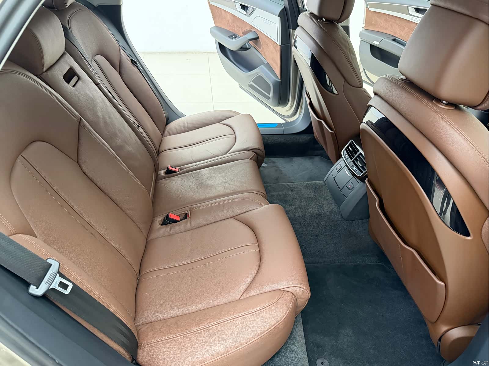 Audi A8L, 2015 20