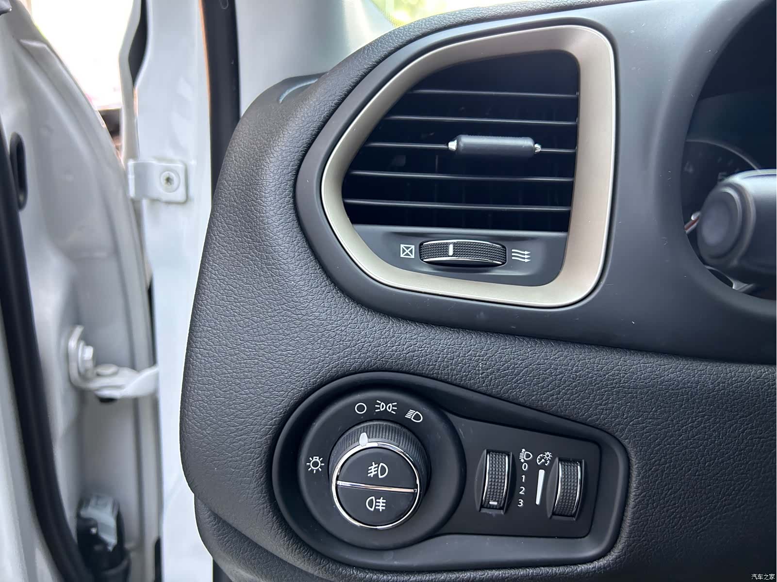 Jeep Renegade, 2018 14