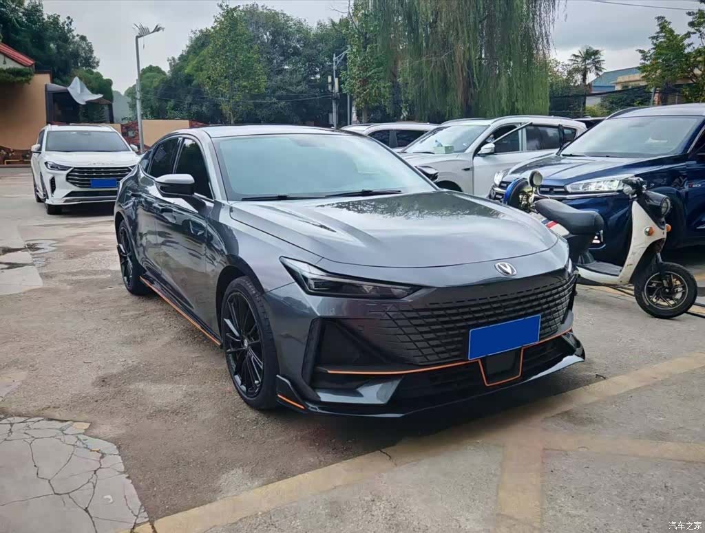 Changan UNI-V, 2022 3
