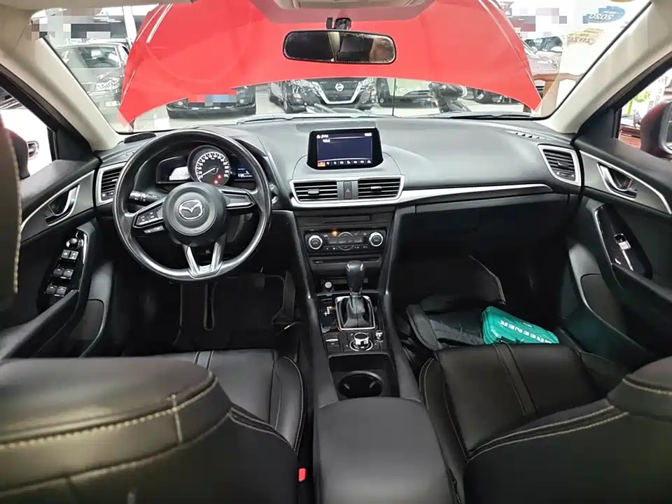 Mazda 3 Angkesaila
