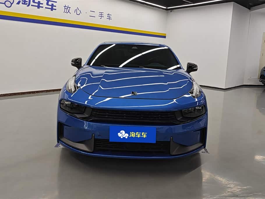 Lynk & Co 03 Lynk & Co 03