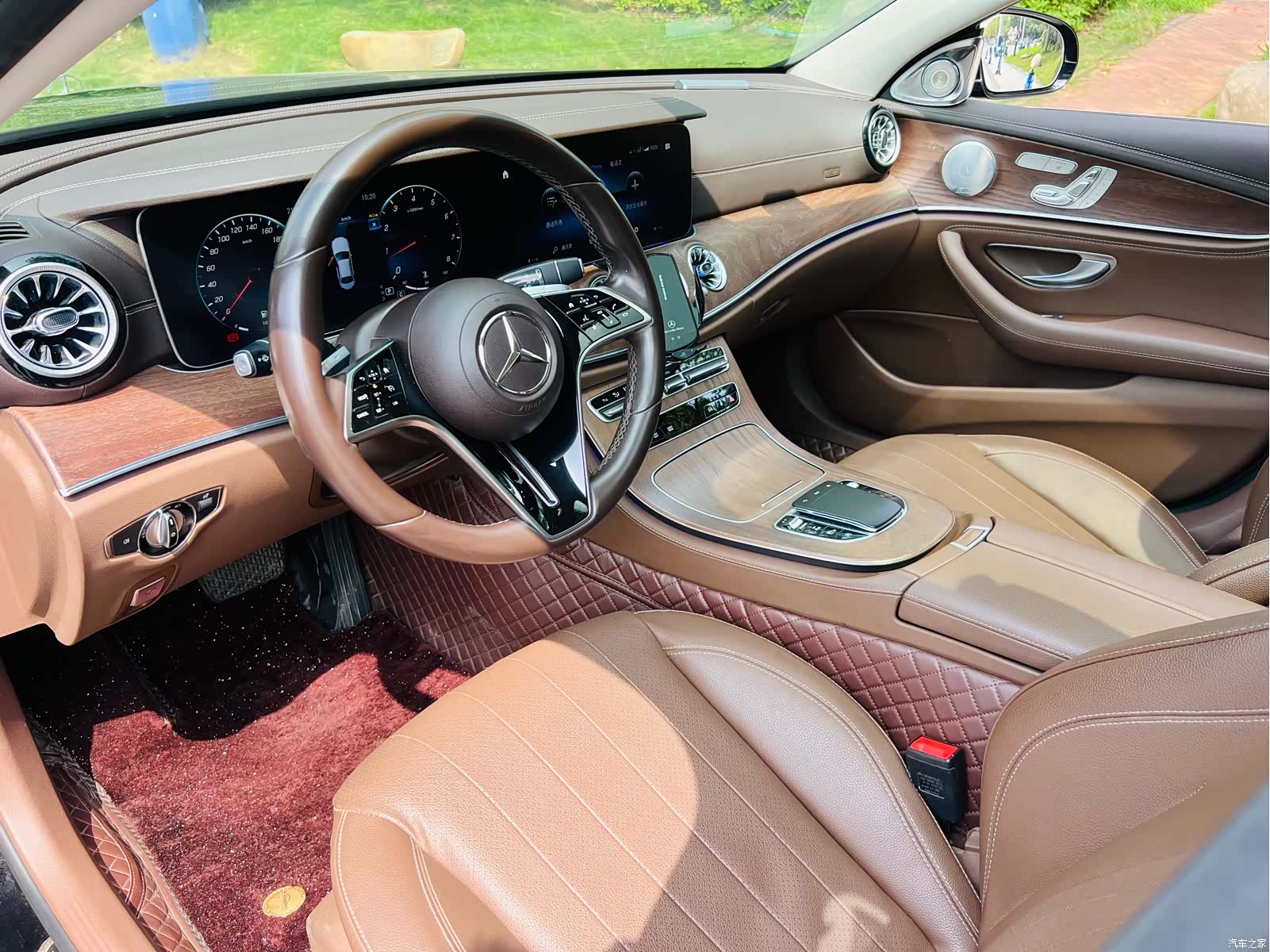 Mercedes-Benz E-Class, 2023 4