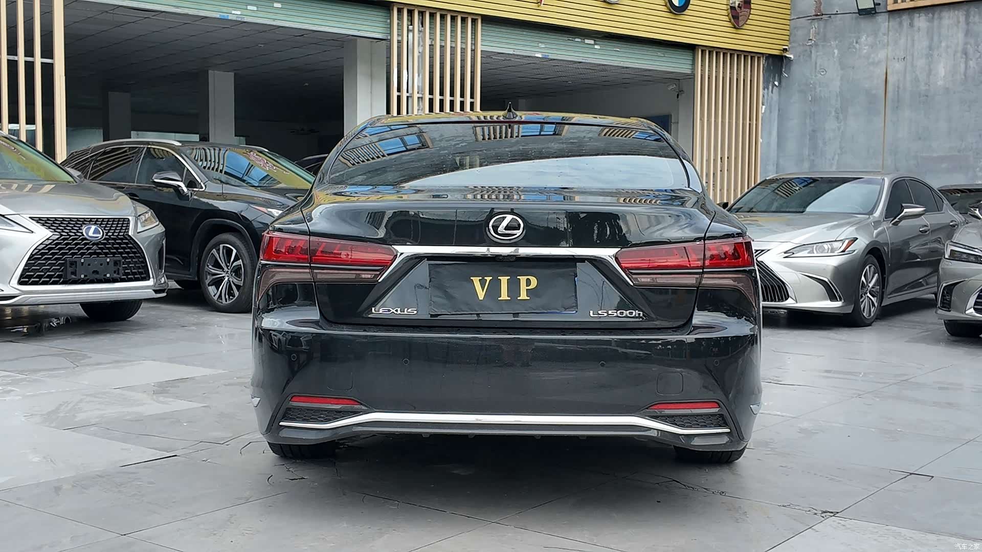 Lexus LS, 2022 10