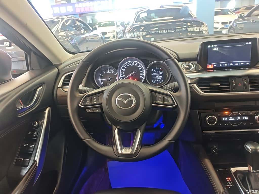 Mazda Atenza, 2018 11