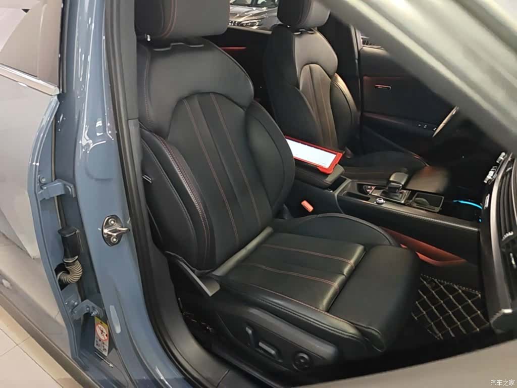 Audi A4L, 2023 20