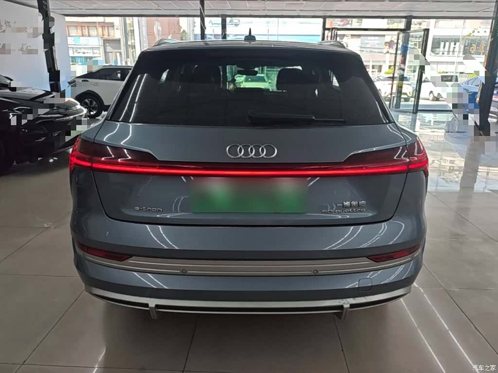 Audi e-tron, 2021 6