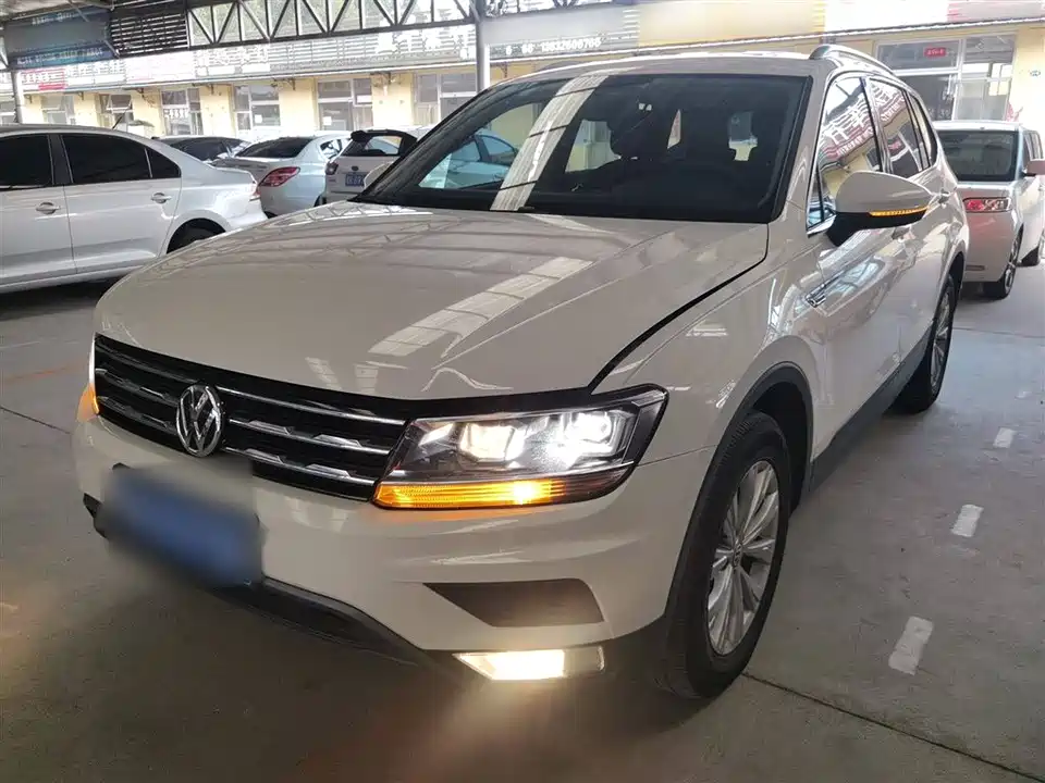 Volkswagen Tiguan L