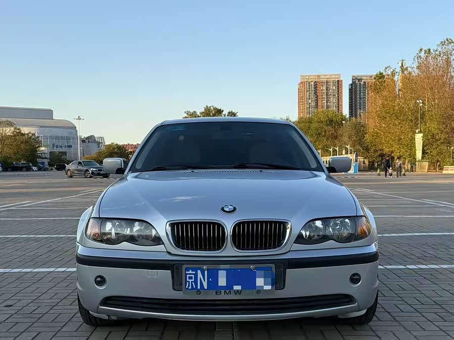 BMW 3 Series 2005, фото 2