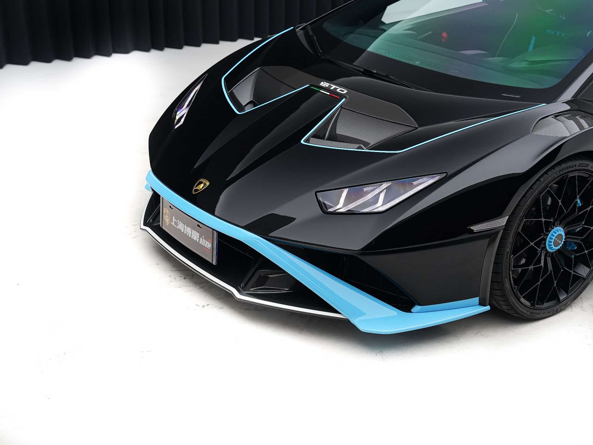 Lamborghini Huracán, 2022 4