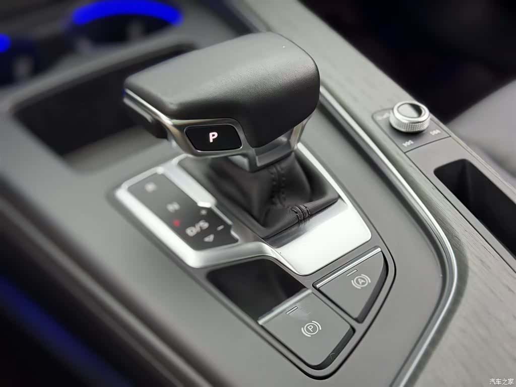Audi A4, 2021 17