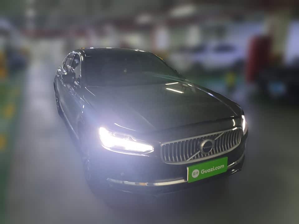 Volvo S90