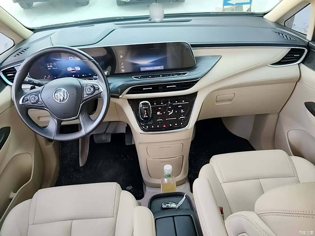 Buick GL8, 2025 10