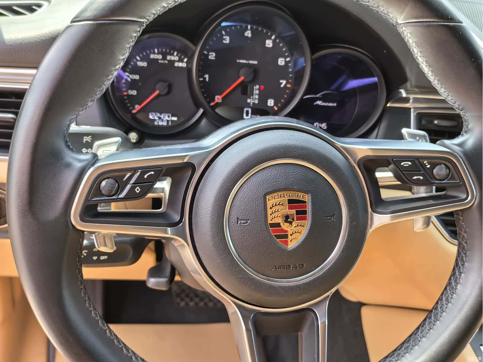 Porsche Macan, 2018 10