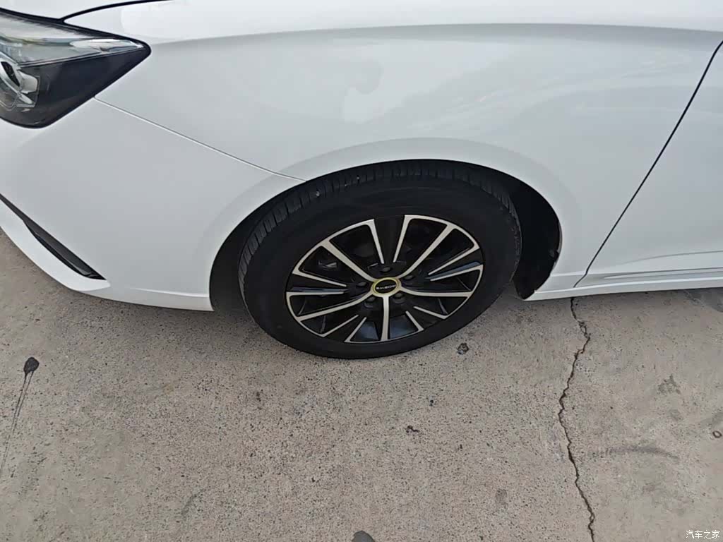 Roewe i5, 2023 23