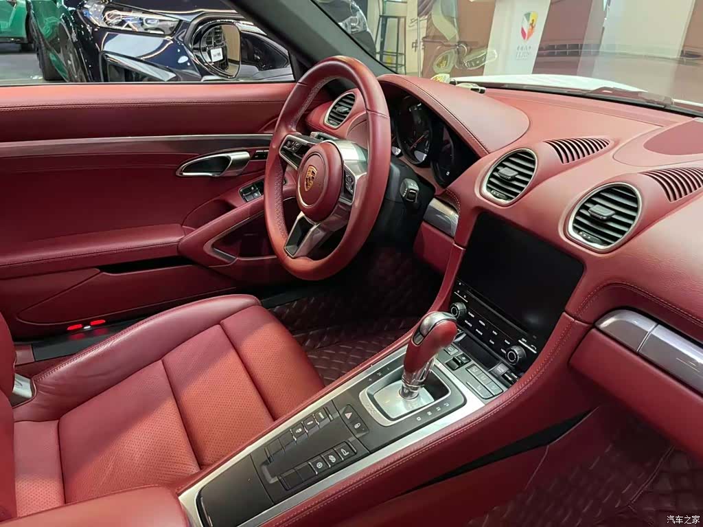 Porsche Cayman, 2019 13