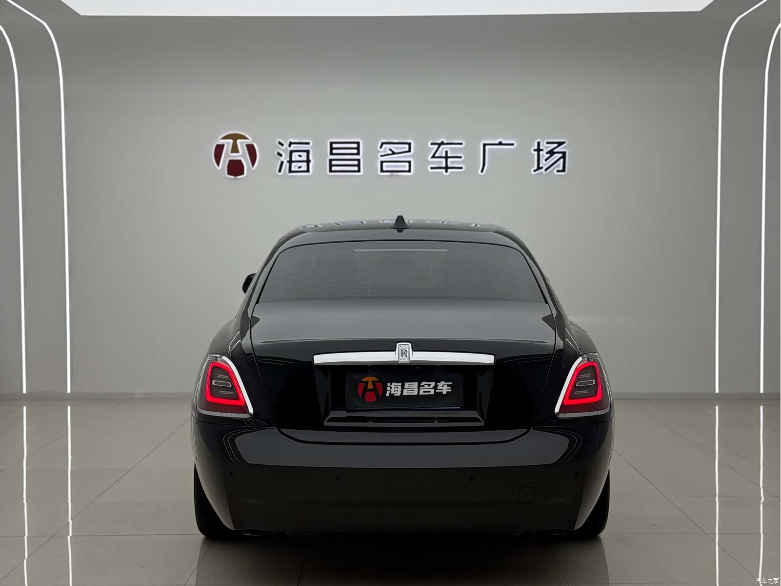 Rolls-Royce Ghost, 2022 все фото