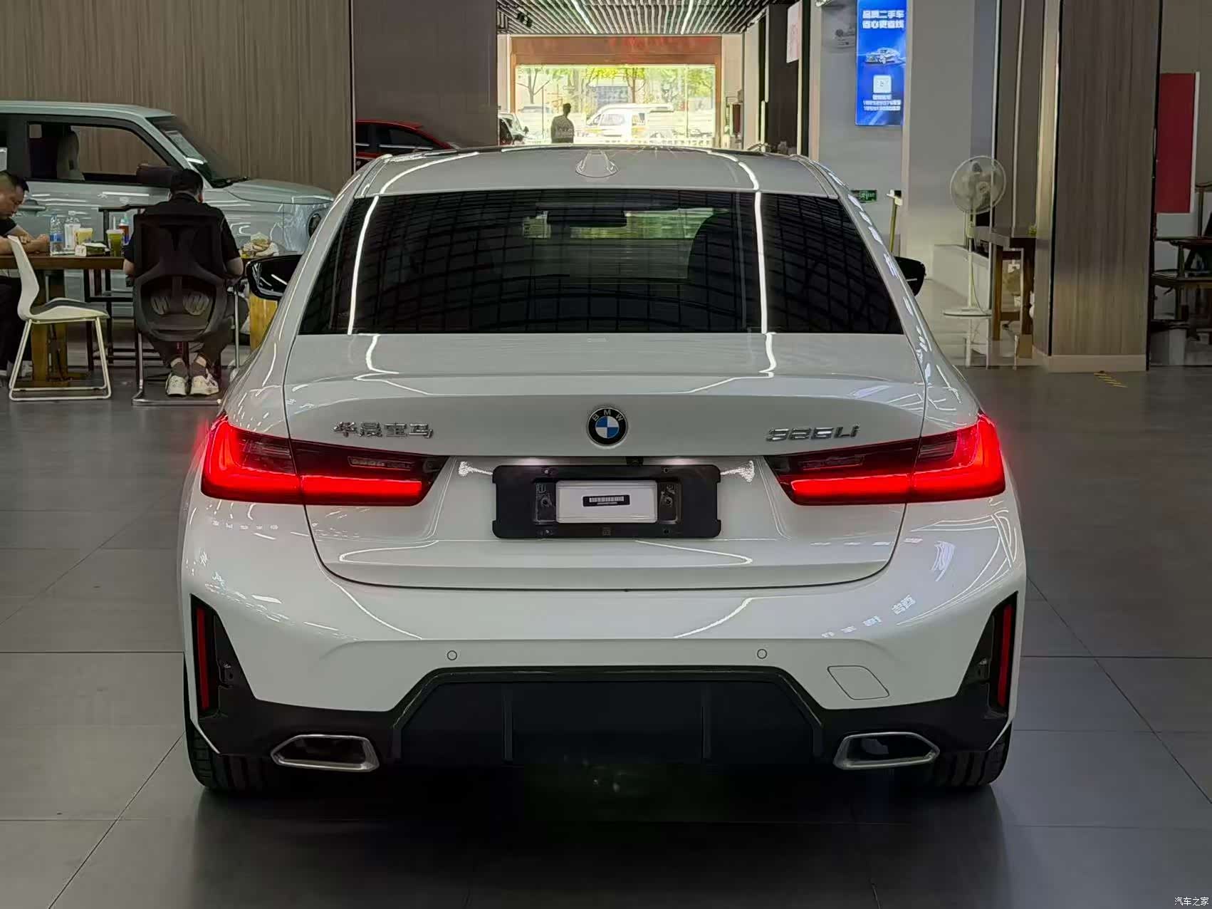BMW 3 Series, 2023 все фото