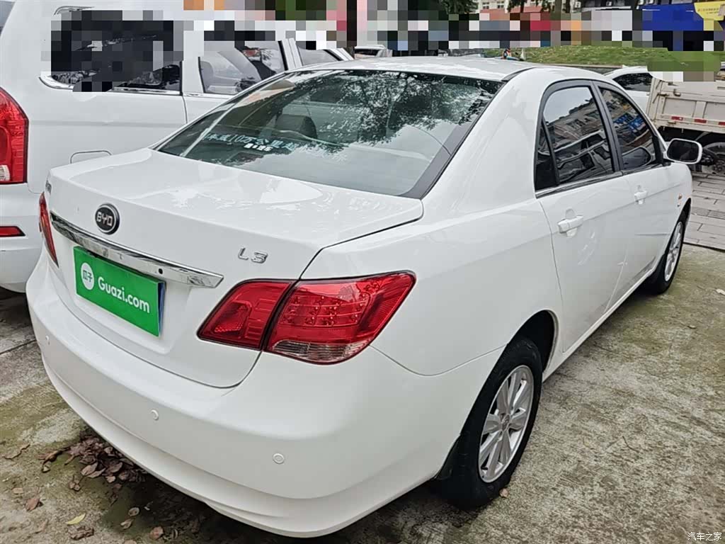 BYD L3, 2015 7