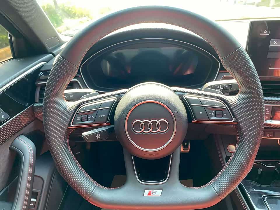 Audi S4 Audi S4