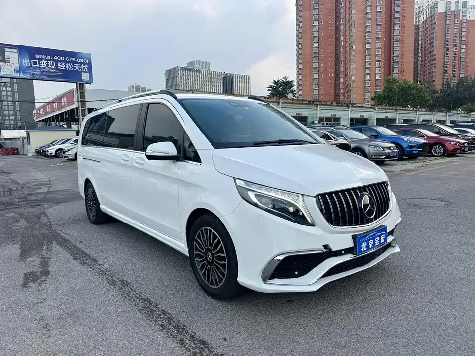 Mercedes-Benz V-class