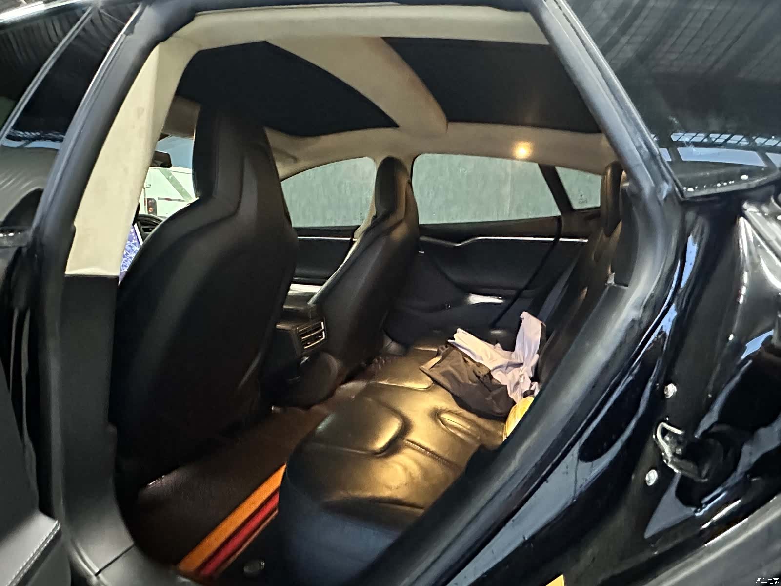 Tesla Model S, 2015 10