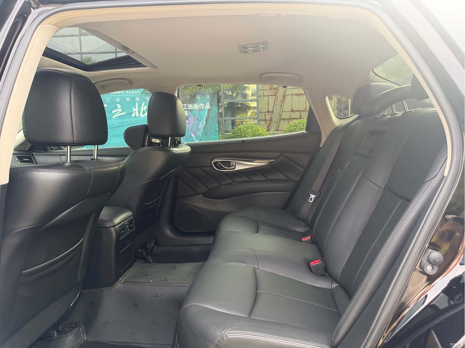 Infiniti Q70, 2018 4