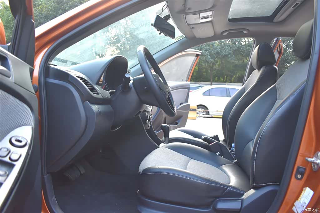 Hyundai GLX, 2014 10