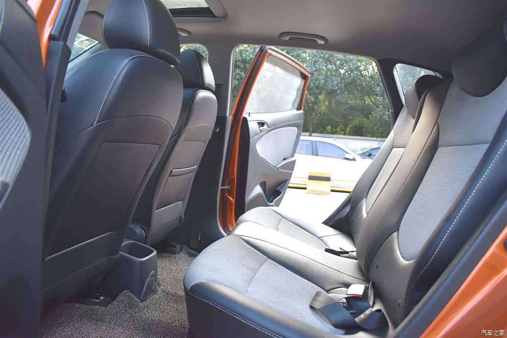 Hyundai GLX, 2014 11
