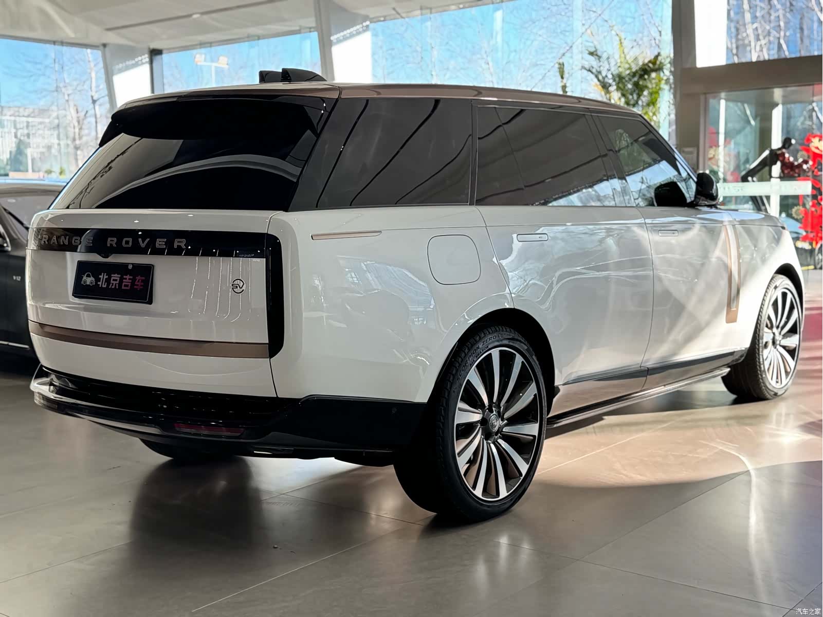 Land Rover Range Rover, 2024 все фото