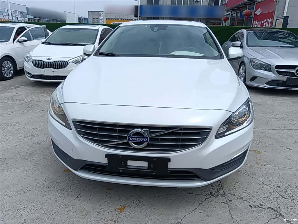 Volvo S60, 2015 3