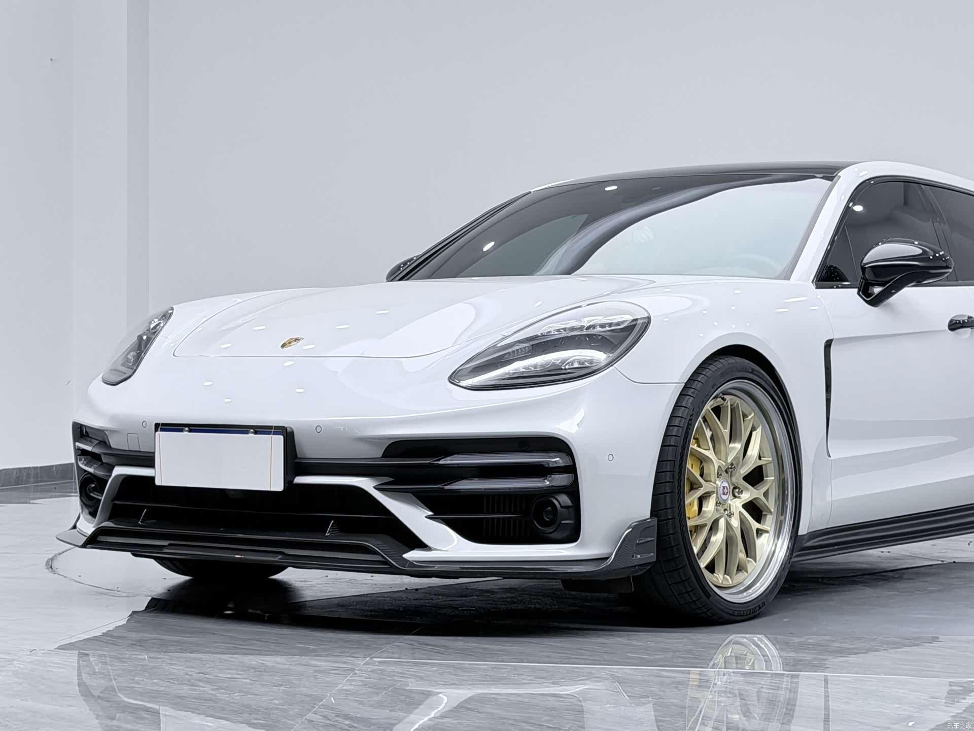 Porsche Panamera, 2022 3