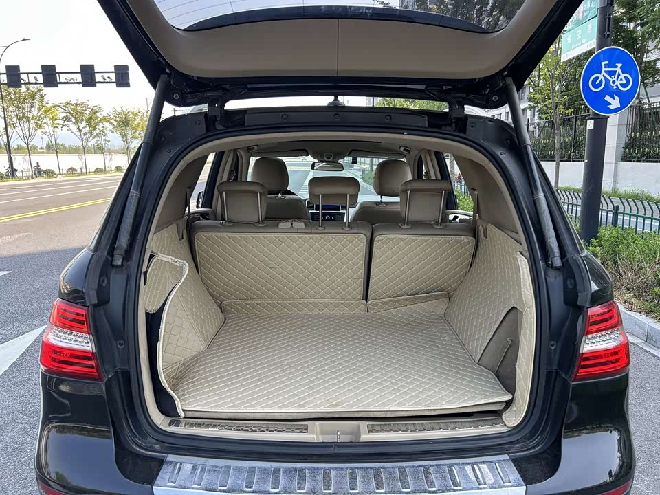 Mercedes-Benz M class