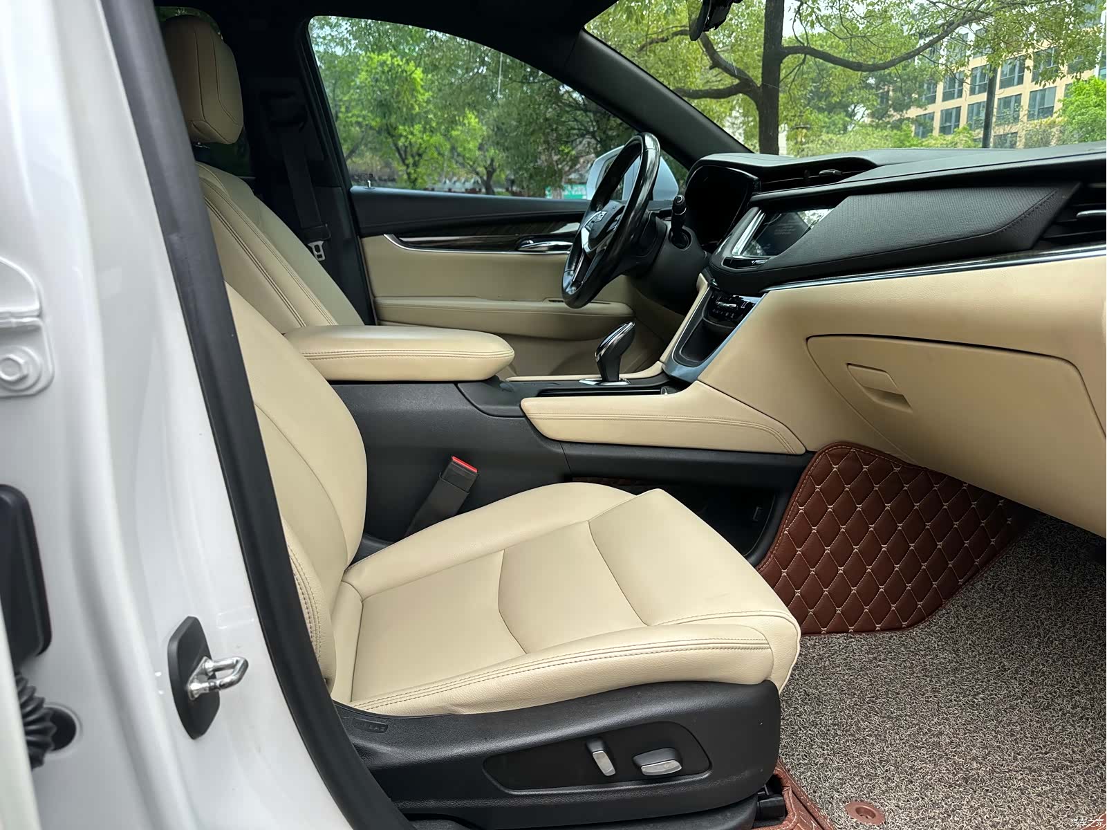 Cadillac XT5, 2017 12