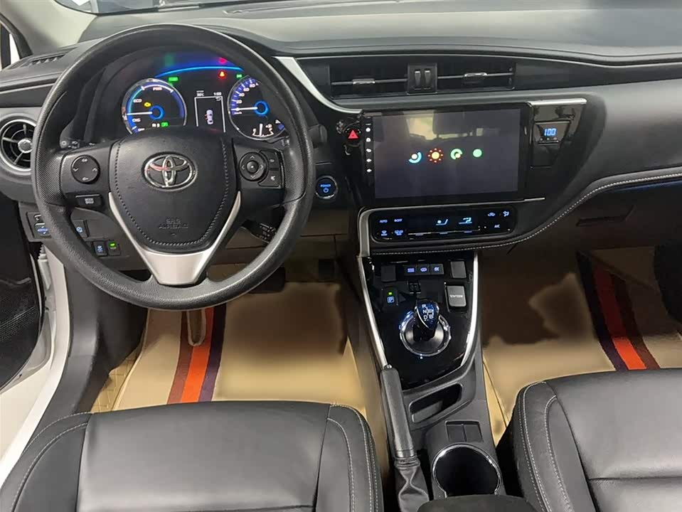 Toyota Corolla dual engine E+ Toyota Corolla dual engine E+