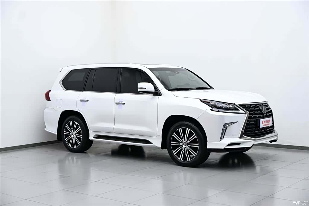 Lexus LX, 2022 4
