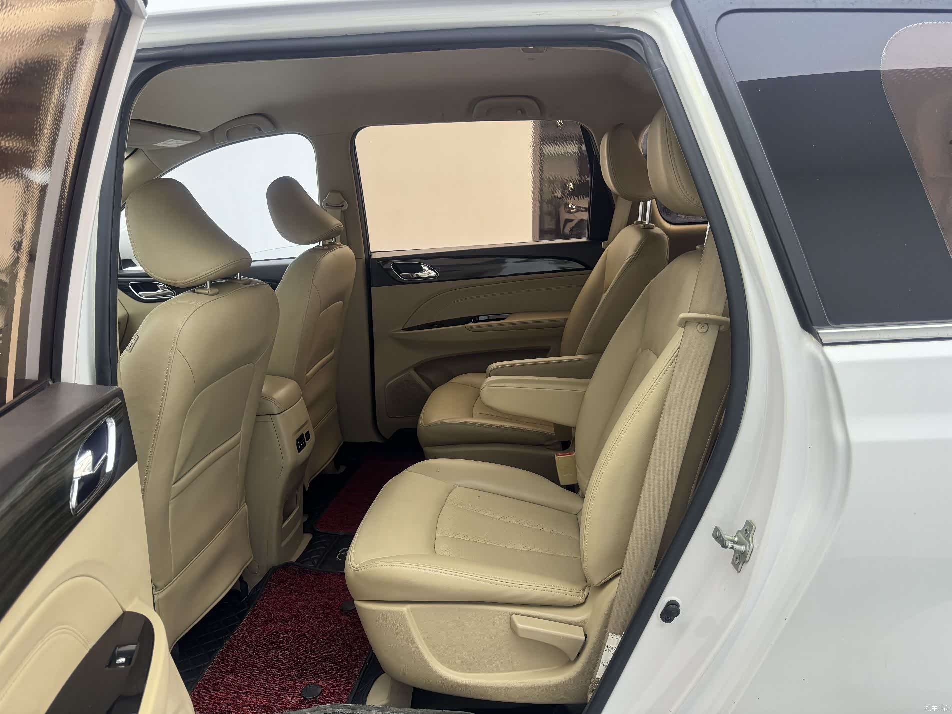 Wuling 730, 2018 все фото