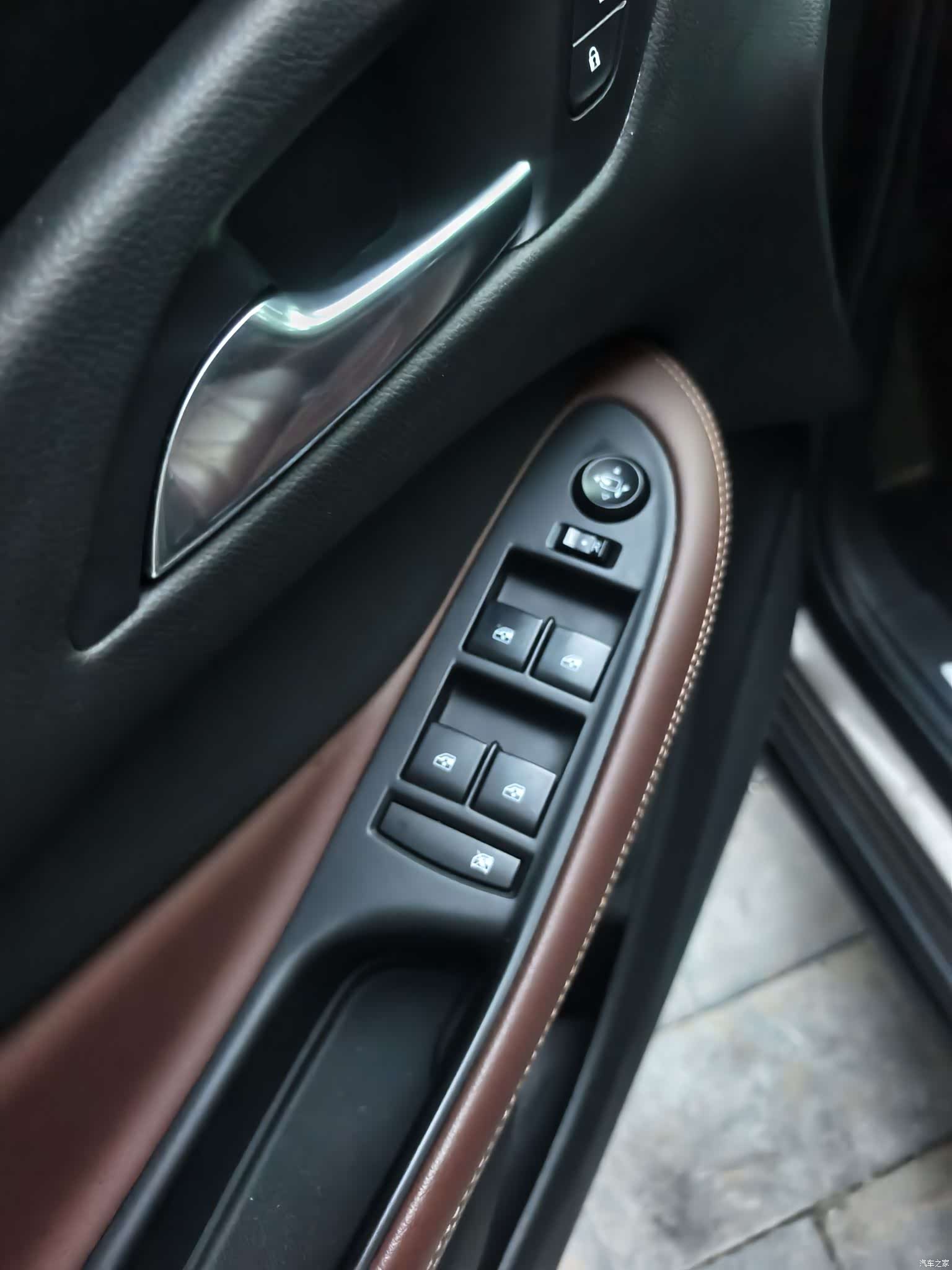 Buick Envision Plus, 2018 11