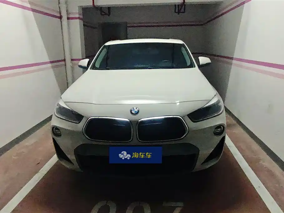 BMW X2