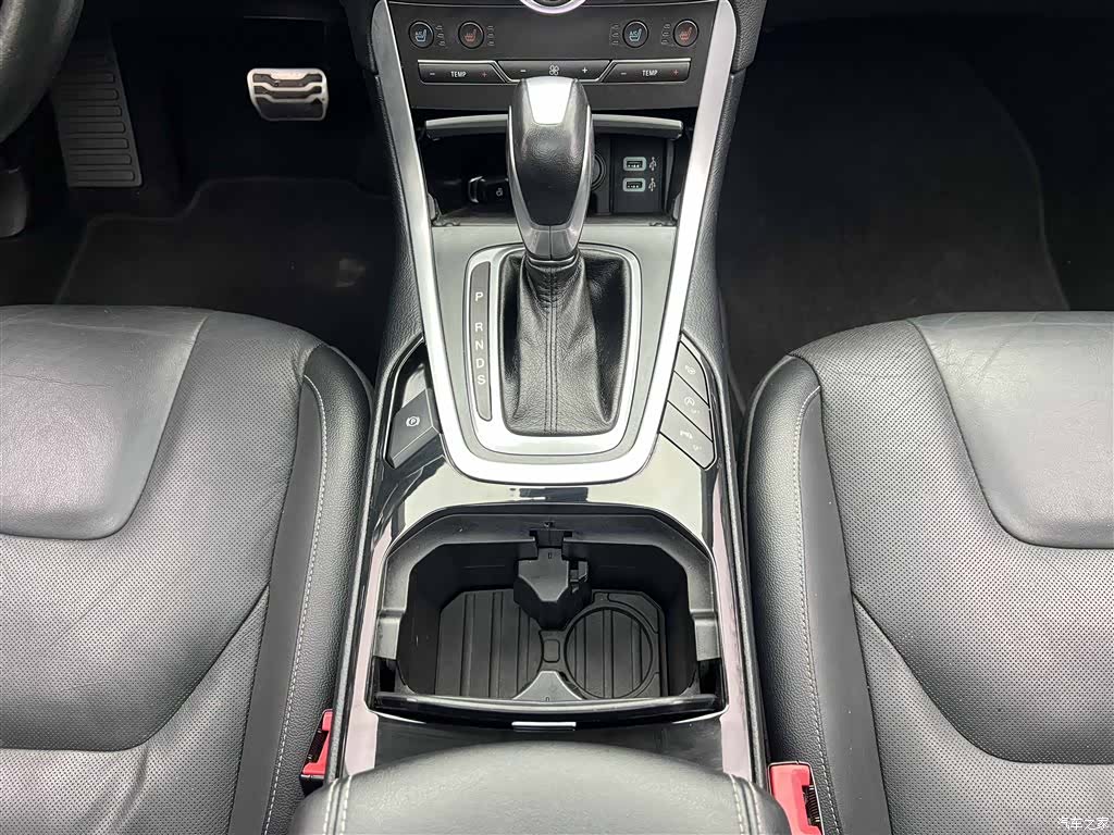 Ford Edge, 2017 19