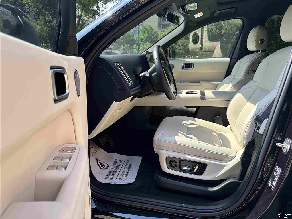 Li Auto L9, 2023 7