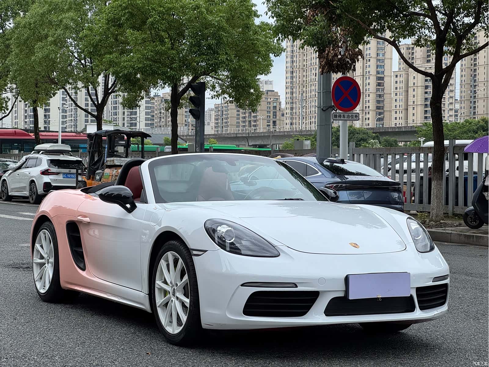 Porsche Boxster, 2018 1