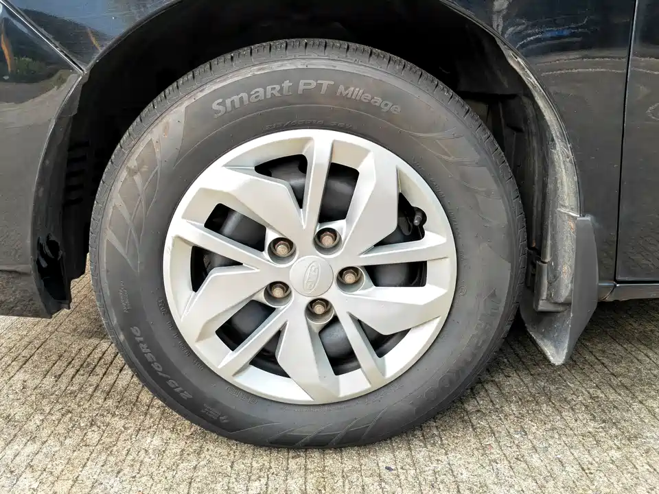 JAC Refine Ruifeng M4