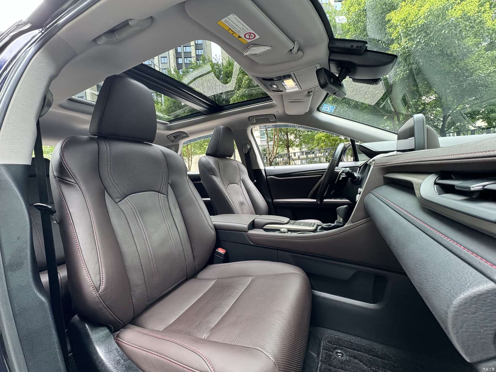 Lexus RX, 2022 11