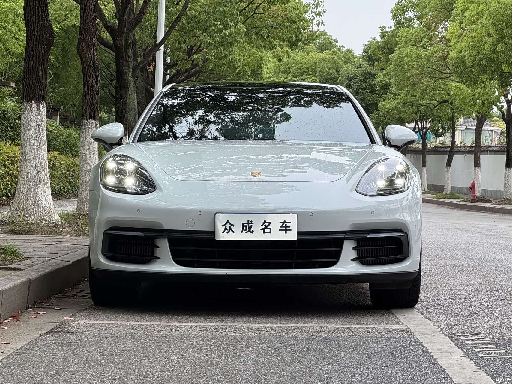 Porsche Panamera, 2019 2