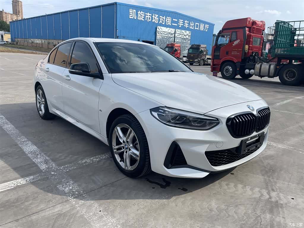 BMW 1 Series, 2022 3